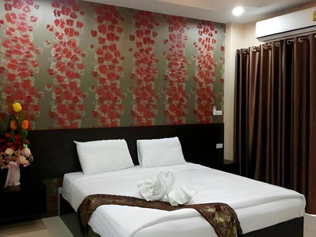 Le Parc Wangnang Hotel Phitsanulok Exterior foto